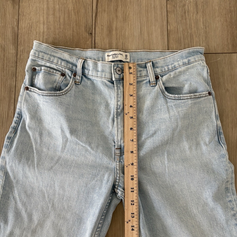Abercrombie & Fitch The Skinny High Rise Light Wash Jeans Size 30/10 - Picture 6 of 7